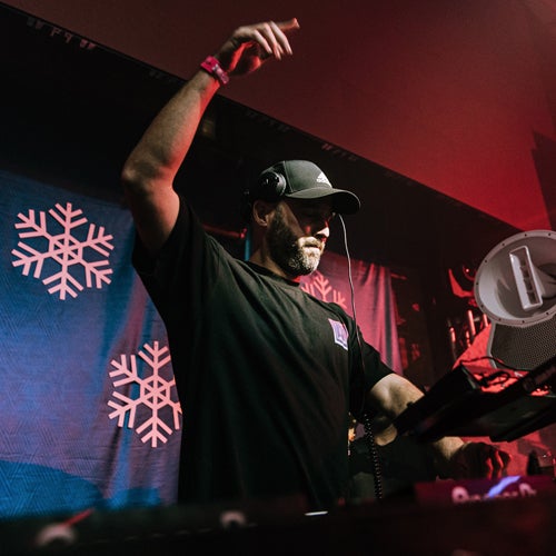Javi Bora Smashing Up Chart