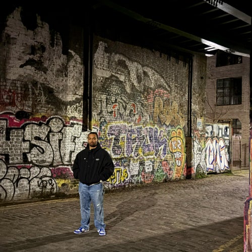 Black Mode – Plug Hunters Chart (2025)