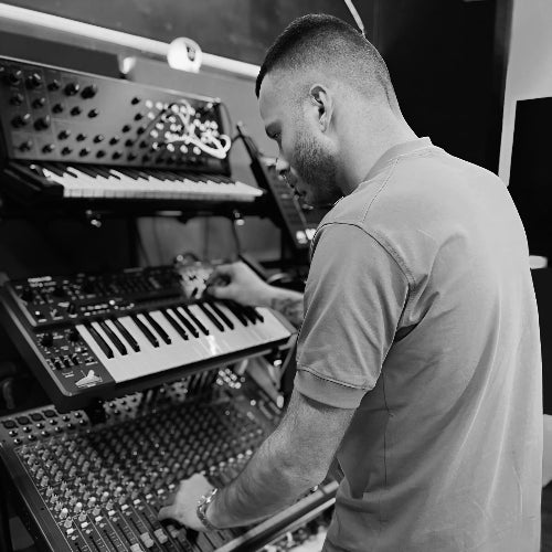 Emanuele Red Powerful Chart